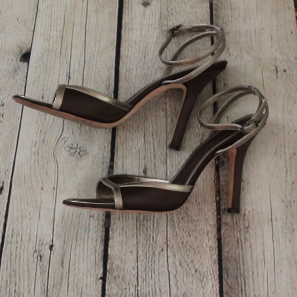 BCBGMaxAzria Shoes - BCBGMaxAzria heels size 7.5